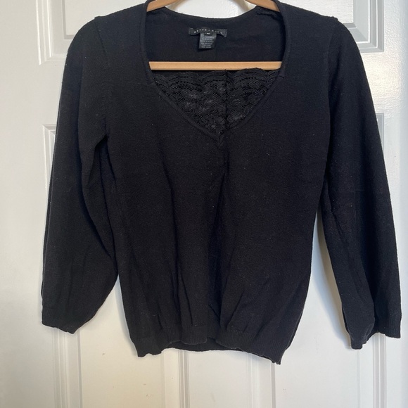 Vintage Women’s V-Neck Sweater with Lace Front - Picture 5 of 5